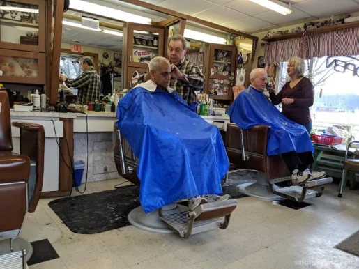 Archwood Barber Shop, Akron - Photo 2