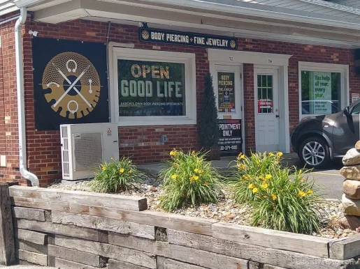 Good Life Body Piercing and Fine Jewelry, Akron - Photo 3