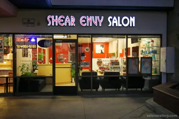 Shear Envy Salon, Anaheim - Photo 2