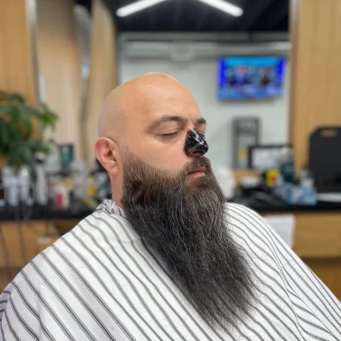 Headhunters Barbershop, Anaheim - Photo 1