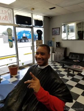 City Barber Shop (Ali), Arlington - Photo 3