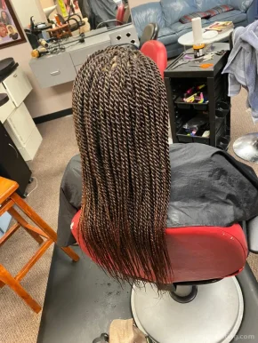Debby hair braiding and weave, Aurora - Photo 3