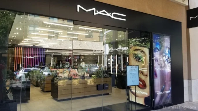 MAC Cosmetics, Austin - Photo 3