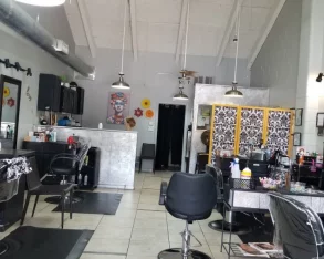 Hair Envy Salon, Austin - Photo 2