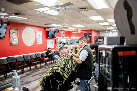 Aztecas Barber y Salon, Bakersfield - Photo 1