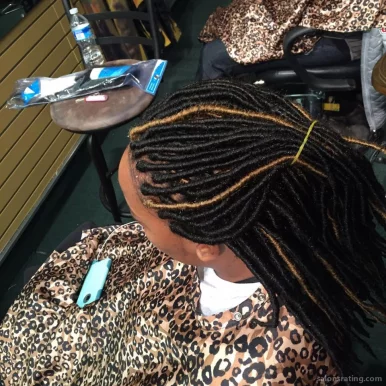 African Hair Braiding Group Salon, Baltimore - Photo 3
