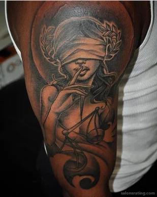 Picassomoes Private TattooPiercing & Graphics Studio LLC, Baltimore - Photo 1