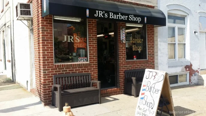 JR's Barbershop, Baltimore - Photo 3