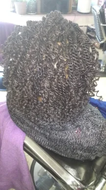 Kemi Queen African Hair Braiding, Bridgeport - Photo 3