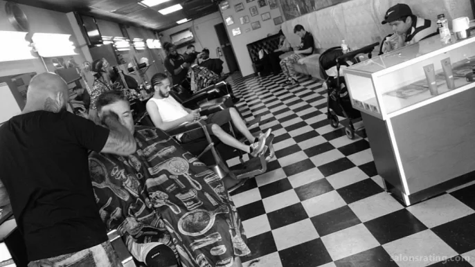 Uptown Barbers, Carrollton - Photo 2