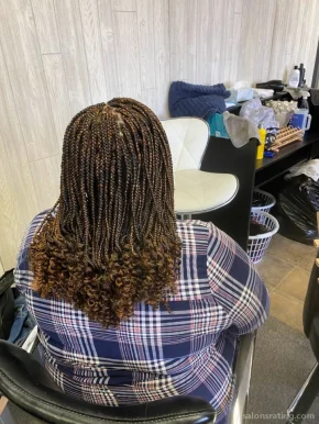 Mercy's African Hair Braiding, Cedar Rapids - Photo 2