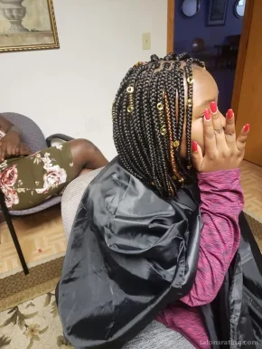 Mercy's African Hair Braiding, Cedar Rapids - Photo 4
