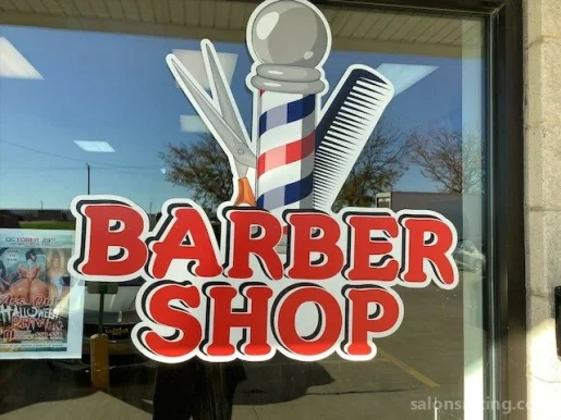 One Stop Friendly Barbershop, Cedar Rapids - Photo 4