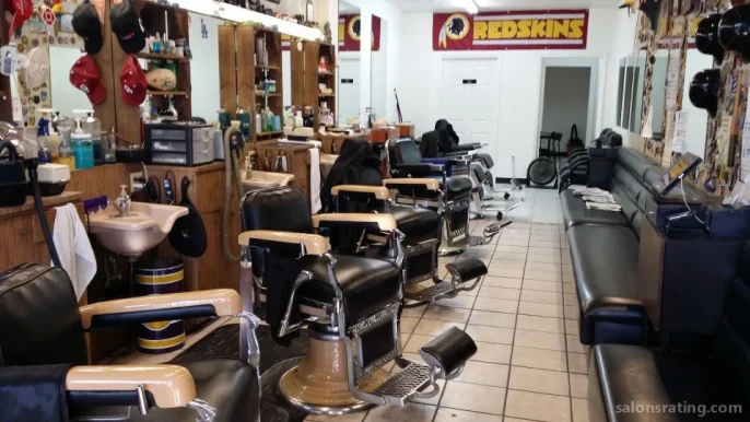 Country Clipper Barber Shop, Chandler - Photo 4