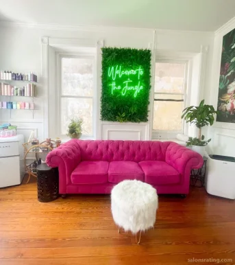 The Pink Parrot Hair & Lash Lounge, Charleston - Photo 4
