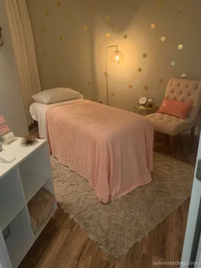Blume•well | prenatal + postpartum + wellness massage studio, Charlotte - Photo 3