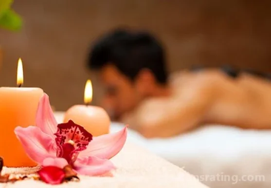 Aroma Spa Massage, Charlotte - Photo 1