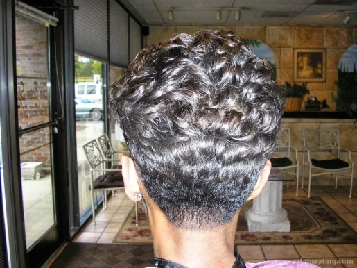 Riah's Hair Kare @Salon lofts, Charlotte - Photo 4