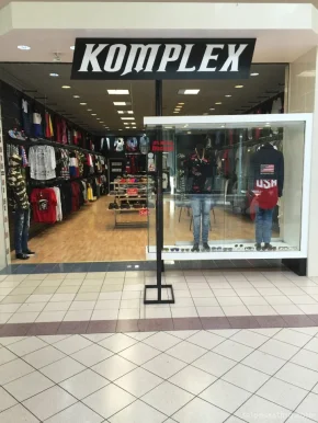 Komplex Boutique, Chesapeake - Photo 2