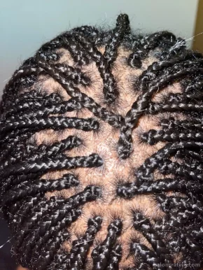 Carol African Hair Braiding, Chicago - Photo 8