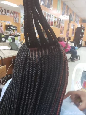Nassi African Hair Braiding, Chicago - Photo 2