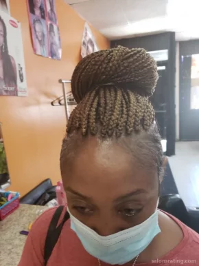 Nassi African Hair Braiding, Chicago - Photo 7