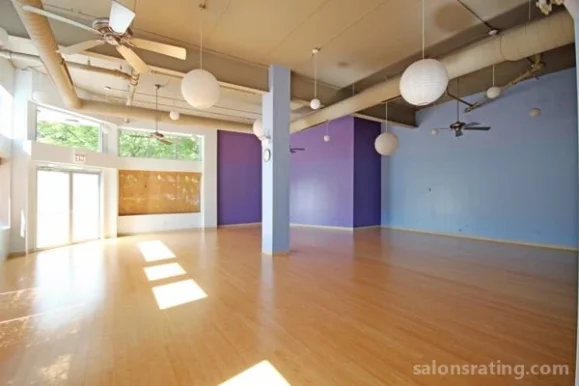 Bloom Yoga Studio, Chicago - Photo 7