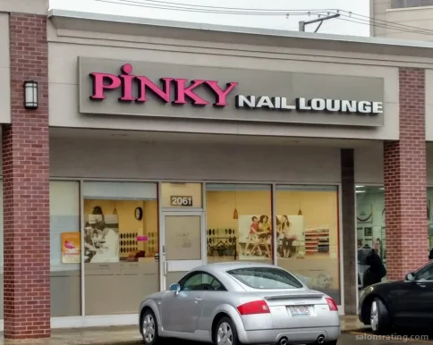 Pinky Nail Lounge, Chicago - Photo 3