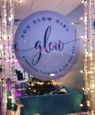 You Glow Girl, Chicago - Photo 2