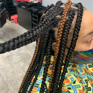 Lucky Professional African Hair Braiding, Chicago - Photo 3