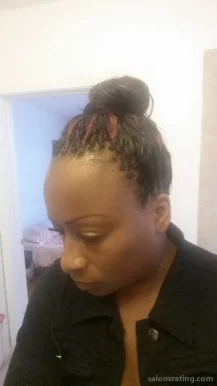 Dee Westside African Hair Braiding, Chicago - Photo 1