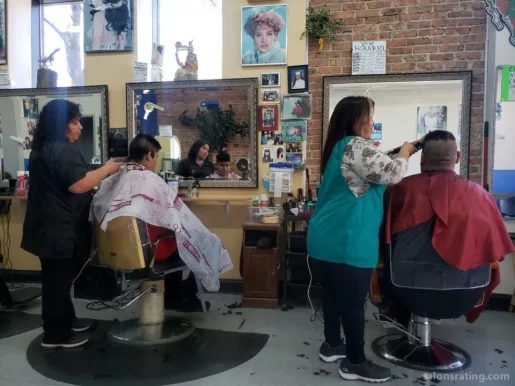 Alex's Hair Studio, Chicago - Photo 1