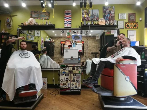 Pete's Barber Shop, Chicago - Photo 2