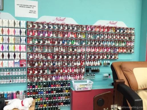 Tracy nails, Chicago - Photo 8