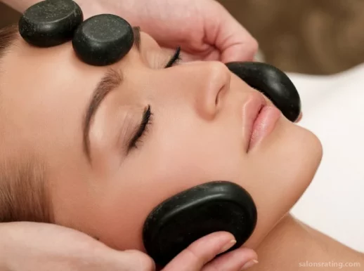 Hand and Stone Massage and Facial Spa, Chicago - Photo 3