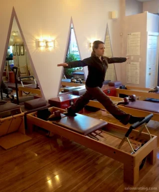 Sana Vita Studio Pilates and Yoga, Chicago - Photo 4