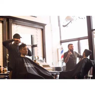 Handcrafted Barbershop, Chicago - Photo 8