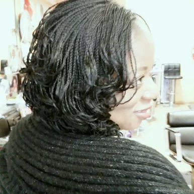Hassy African Hair Braiding, Chicago - Photo 8