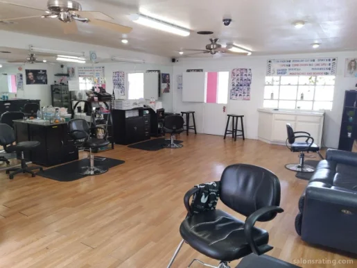 J & A Barber Shop, Chula Vista - Photo 4