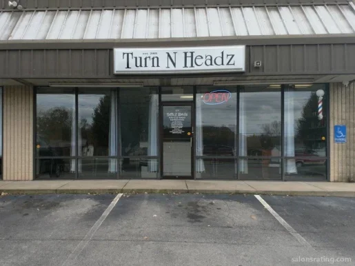 Turn N Headz Salon & Barber Shop, Clarksville - Photo 2
