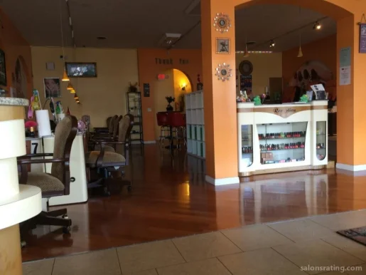 Hot Stone Nails & Spa, Clearwater - Photo 3