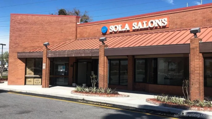 Sola Salon Studios, Clearwater - Photo 5