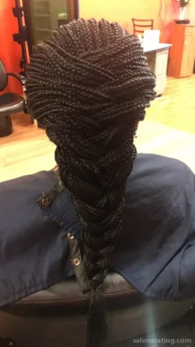 Linda Hair Braiding / Sarata's African hair salon, Cleveland - Photo 1
