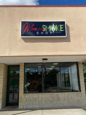 Mone's Smoke Shop, Cleveland - Photo 4