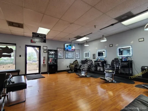 Clean Kuts, College Station - Photo 4
