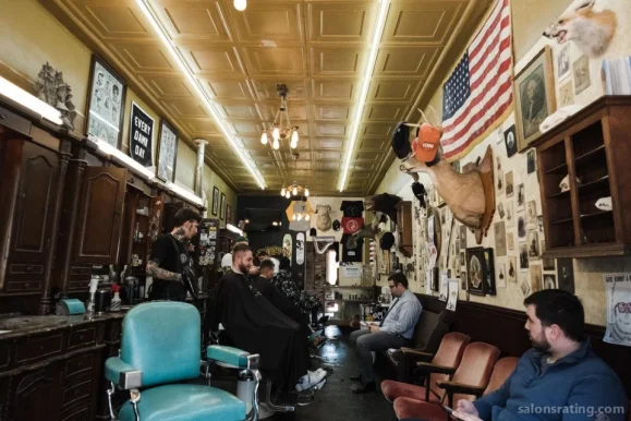 Turner's Barber Shop & Shave Parlor, Columbus - Photo 3