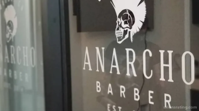 Anarcho Barber, Corona - Photo 3