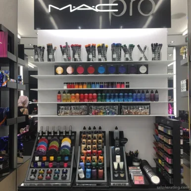 MAC Cosmetics, Costa Mesa - Photo 2
