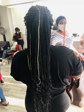 Nubian African Hair Braiding & Weaving, Dallas - Photo 2