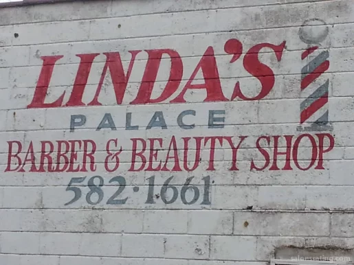 Linda's Palace Barber & Beauty, Detroit - 